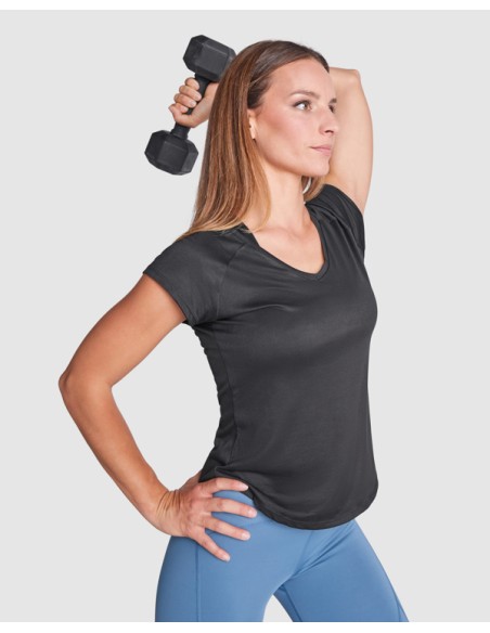 Samarreta tècnica esportiva entallada màniga curta 160 g/m² escot en bec ADULT - AVUS ROLY