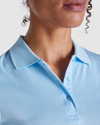 Women's fitted short-sleeved...