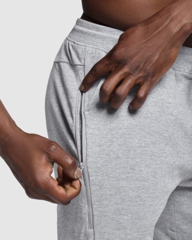 Pantalon long slim avec revers en bas... Pantalon long slim avec revers en bas...