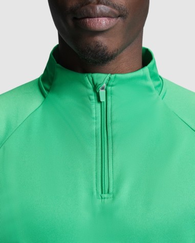 Polyester half-zip sports sweatshirt... Polyester half-zip sports sweatshirt...