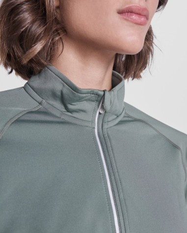 Sudadera técnica entallada de manga... Sudadera técnica entallada de manga...