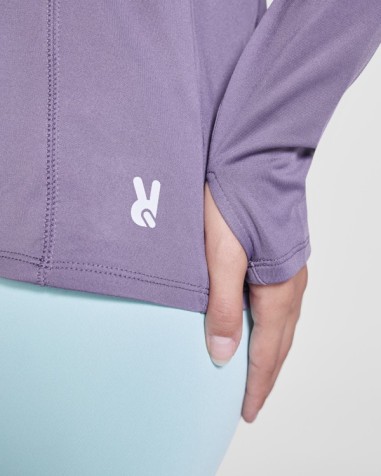 Long-sleeved technical sports... Long-sleeved technical sports...