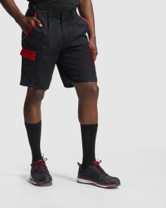 Work shorts in mixed colors...