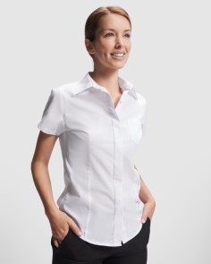 Customizable poplin short-sleeved shirt with company logo as a corporate uniform 2