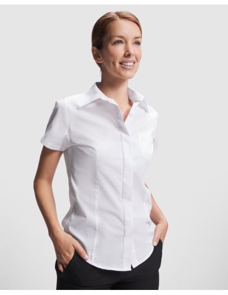 Customizable short-sleeved shirt for waitresses or dining room uniforms with logo Customizable short-sleeved shirt for waitresses or dining room uniforms with logo