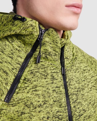 Sweat-shirt en maille peluche avec... Sweat-shirt en maille peluche avec...