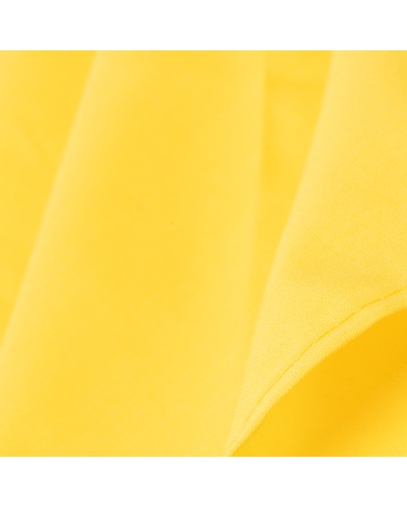 Detail of the cotton and polyester fabric of the customizable JARANA triangular scarf