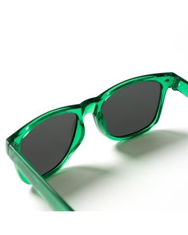 Lunettes de soleil au design... Lunettes de soleil au design...