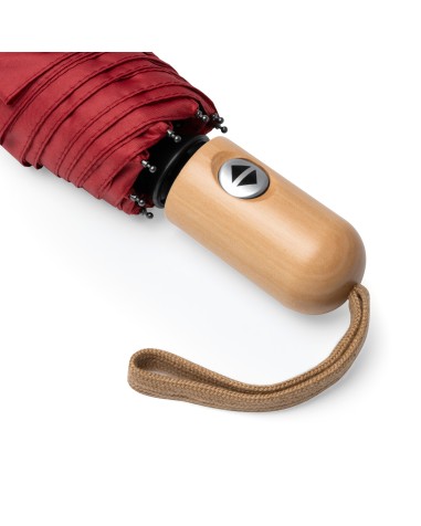 View of the bamboo handle of the folding umbrella to customize your advertising