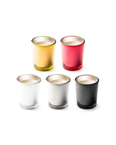 Aromatic candle in a translucent red glass cup, personalized with your logo. 2