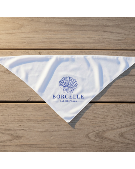 VISTA REAL DE UN PAÑUELO TRIANGULAR PERSONALIZADO CON SERIGRAFIA A 1 COLOR