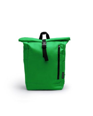 vista frontal de la Mochila con tejido reciclado y  repelente al agua de color verde DRONTE