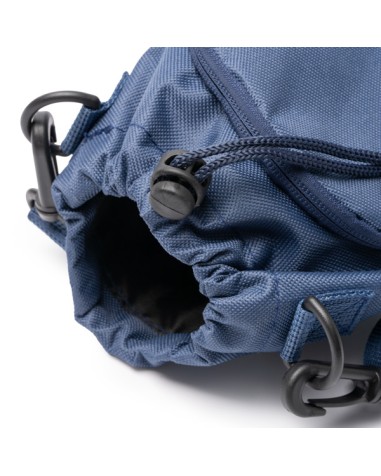 Detail of the drawstring closure of the Tramer bottle carrier shoulder bag