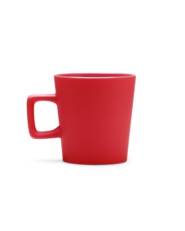 taza de color rojo mate hecha de cerámica con asa cuadrada y diseño original y moderno.