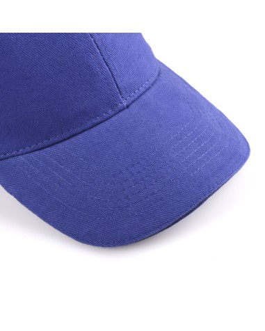vista de la visera de la gorra RUBEC promocional de color azul