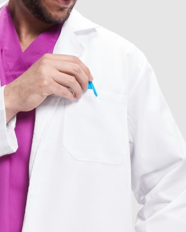 Bata de serveis de màniga llarga...