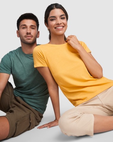 T-shirt avec finition chinée 65%... T-shirt avec finition chinée 65%...