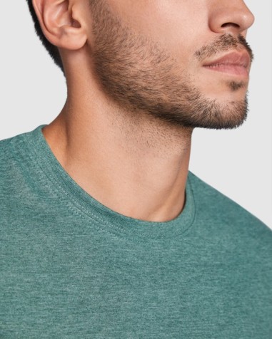 T-shirt with a 65% polyester / 35%... T-shirt with a 65% polyester / 35%...