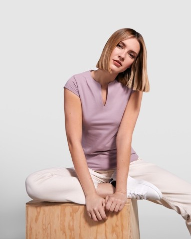 Camiseta MUJER escote en V entallada... Camiseta MUJER escote en V entallada...